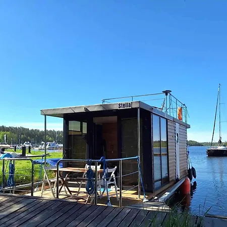 Plywajace Houseboat4u, Mazury Apartment *